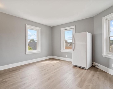 203 S Springfield Road - Photo Thumbnail 3