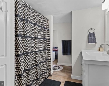 411 Herr Street - Photo Thumbnail 6