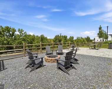 59 Four Leaf Drive - Photo Thumbnail 24