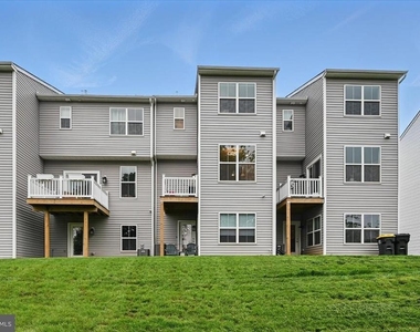825 Pecan Road - Photo Thumbnail 25