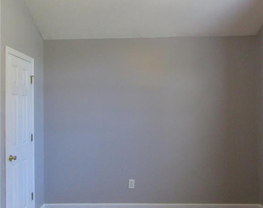 236 Palomar Street - Photo Thumbnail 21
