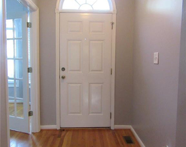 236 Palomar Street - Photo Thumbnail 2