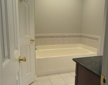 236 Palomar Street - Photo Thumbnail 18
