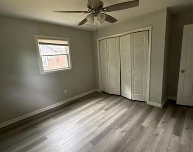 1051 Rulnick Street - Photo Thumbnail 4