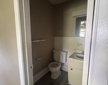 3210 Tallywood Drive - Photo Thumbnail 4