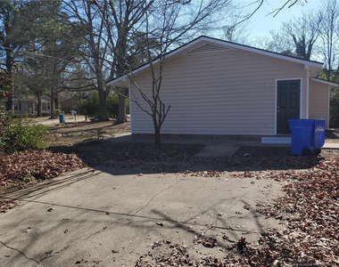 300 Rodie Avenue - Photo Thumbnail 14