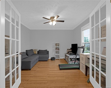 1928 Daphne Circle - Photo Thumbnail 3