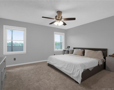 1928 Daphne Circle - Photo Thumbnail 25