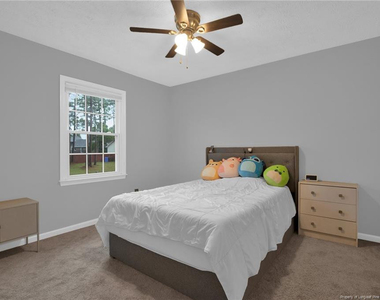 1928 Daphne Circle - Photo Thumbnail 20