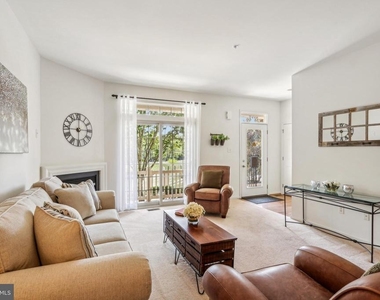 213 Summer Court - Photo Thumbnail 5