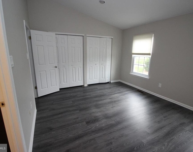 29 Van Horn Place - Photo Thumbnail 11