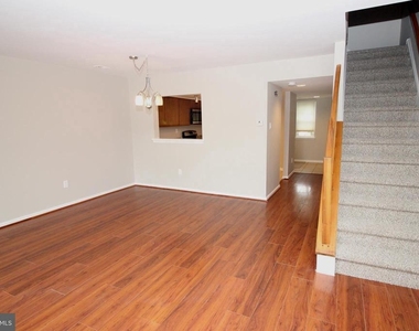 29 Van Horn Place - Photo Thumbnail 4