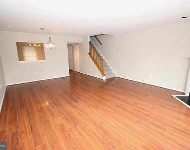 29 Van Horn Place - Photo Thumbnail 3