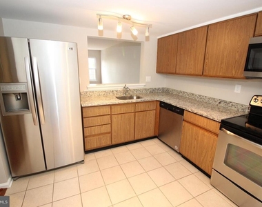 29 Van Horn Place - Photo Thumbnail 7