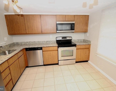 29 Van Horn Place - Photo Thumbnail 6