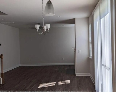 108 Mallard Loop Drive - Photo Thumbnail 1