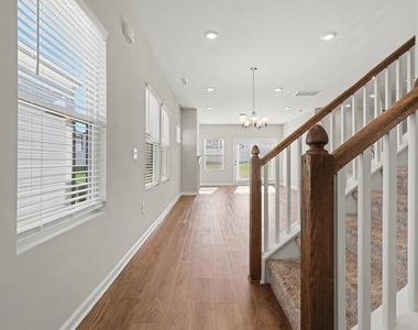 653 Rawls Drive - Photo Thumbnail 1