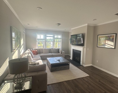 89 W Ravano Drive - Photo Thumbnail 4