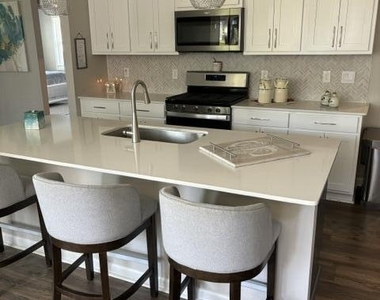 89 W Ravano Drive - Photo Thumbnail 3