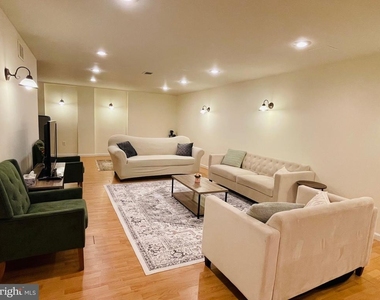 46 Hoover Avenue - Photo Thumbnail 31