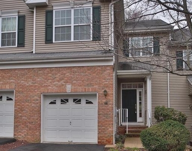 46 Hoover Avenue - Photo Thumbnail 1