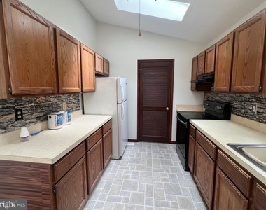 125 Lower Shore Road - Photo Thumbnail 21