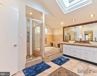 540 Sayre Drive - Photo Thumbnail 12