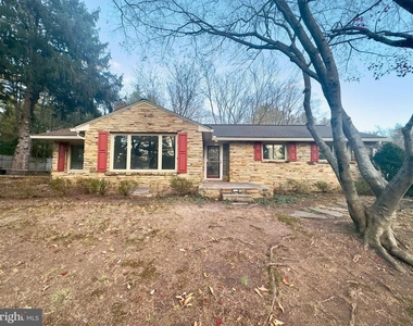 1 High Acres Drive - Photo Thumbnail 3