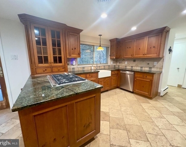 1 High Acres Drive - Photo Thumbnail 14