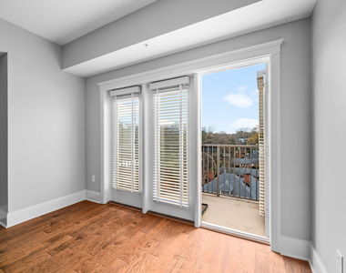 222 Glenwood - Photo Thumbnail 15