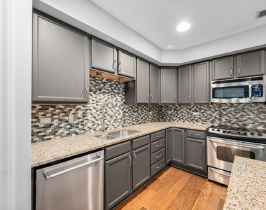222 Glenwood - Photo Thumbnail 14