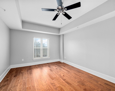 222 Glenwood - Photo Thumbnail 8