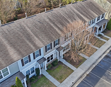 2907 Berkeley Springs Place - Photo Thumbnail 29