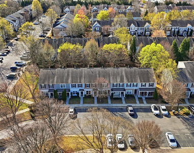 2907 Berkeley Springs Place - Photo Thumbnail 30