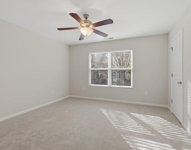 2907 Berkeley Springs Place - Photo Thumbnail 18