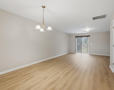 2907 Berkeley Springs Place - Photo Thumbnail 7