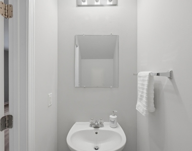 2907 Berkeley Springs Place - Photo Thumbnail 25