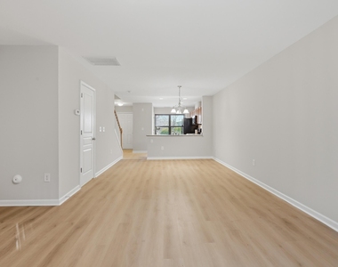 2907 Berkeley Springs Place - Photo Thumbnail 11