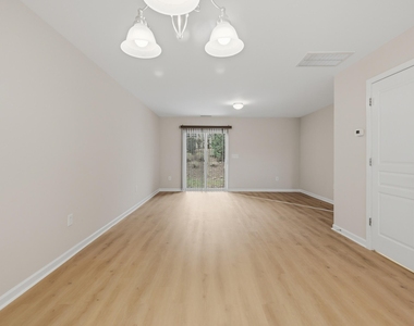 2907 Berkeley Springs Place - Photo Thumbnail 8