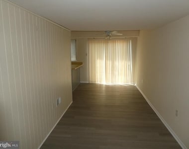 83 Chelsea Circle - Photo Thumbnail 3