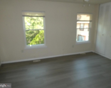 83 Chelsea Circle - Photo Thumbnail 5