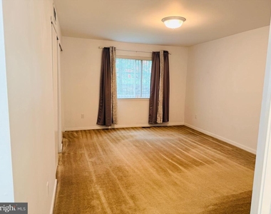835 Chanticleer Drive - Photo Thumbnail 32