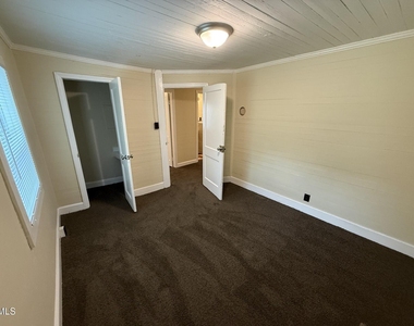 602 Bragg Street - Photo Thumbnail 9
