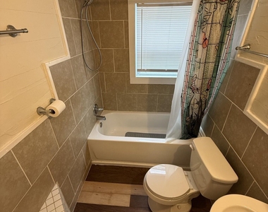602 Bragg Street - Photo Thumbnail 10