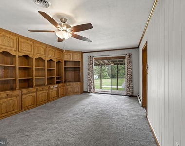 819 Mercer Street - Photo Thumbnail 7