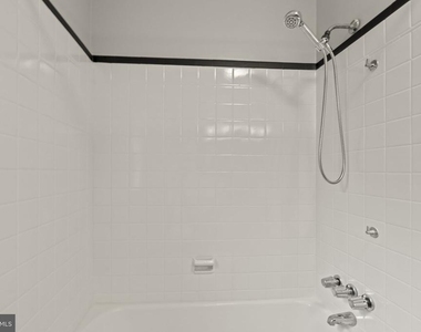 819 Mercer Street - Photo Thumbnail 20