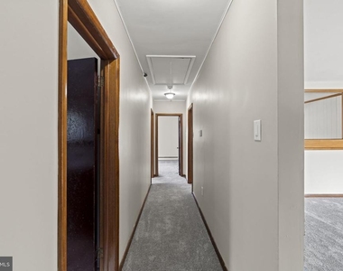 819 Mercer Street - Photo Thumbnail 18