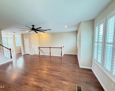 537 Austin View Boulevard - Photo Thumbnail 11