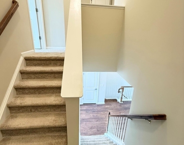 537 Austin View Boulevard - Photo Thumbnail 19