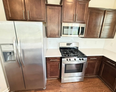 537 Austin View Boulevard - Photo Thumbnail 19
